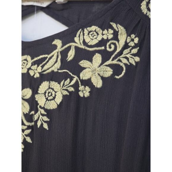 Soft Surroundings Sz L Mirabilis Embroidered Tunic Back Keyhole in Black/Cream - Picture 5 of 8
